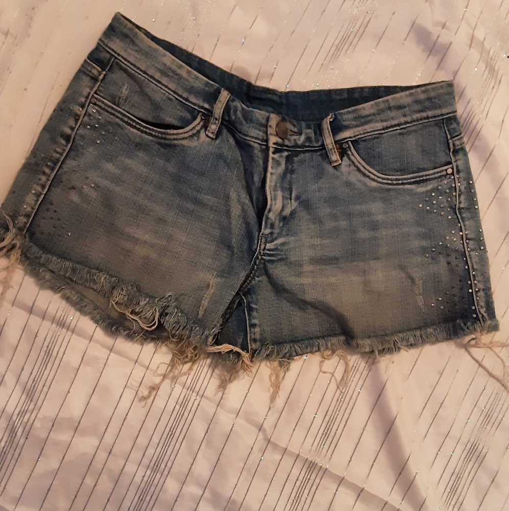 Jean Shorts (Blue)- 5 Dots Inside Brackets [●●●●●]